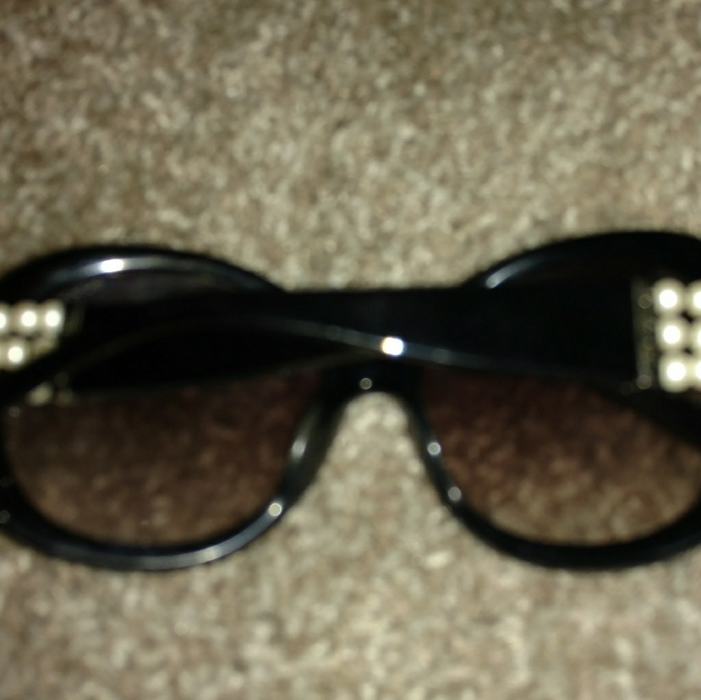 Chanel sunglasses - Picture 5 of 5